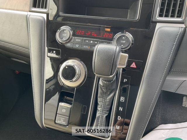 Mitsubishi DELICA 2022-12 7453984-12