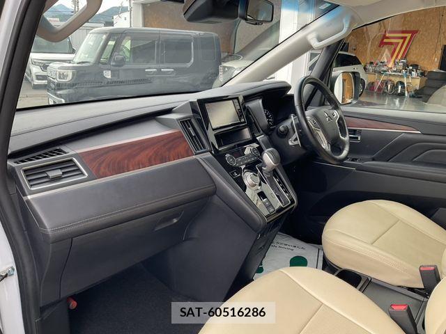 Mitsubishi DELICA 2022-12 7453984-14