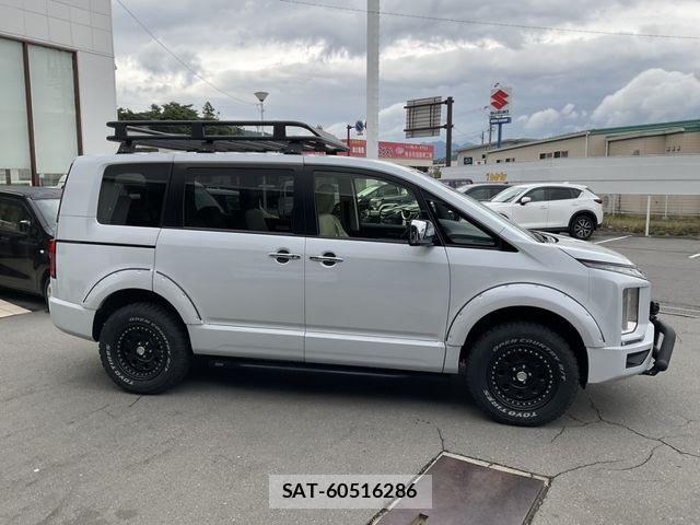 Mitsubishi DELICA 2022-12 7453984-3