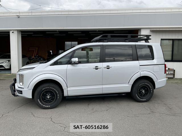 Mitsubishi DELICA 2022-12 7453984-4