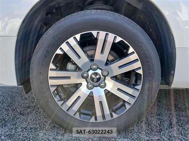 Mitsubishi DELICA 2020-02 7454002-13