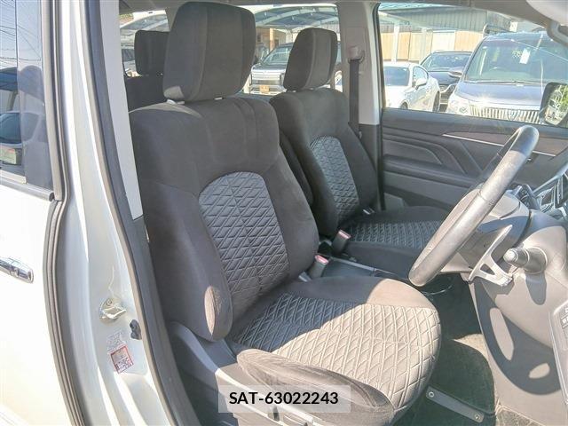 Mitsubishi DELICA 2020-02 7454002-14