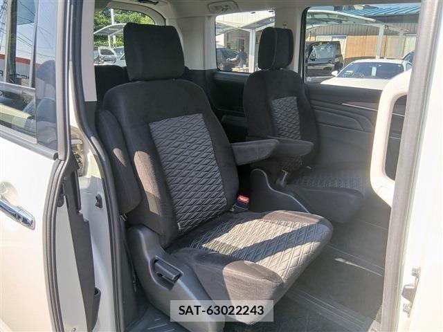 Mitsubishi DELICA 2020-02 7454002-15
