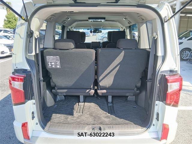 Mitsubishi DELICA 2020-02 7454002-17