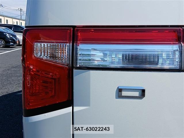 Mitsubishi DELICA 2020-02 7454002-27