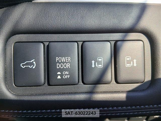 Mitsubishi DELICA 2020-02 7454002-3