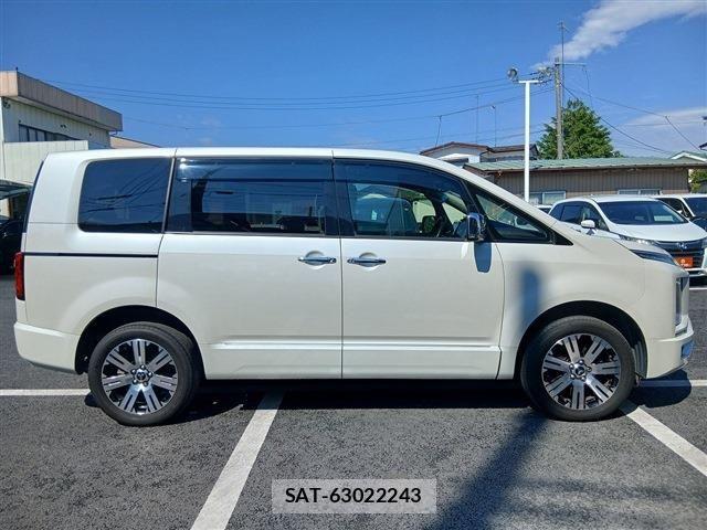 Mitsubishi DELICA 2020-02 7454002-8