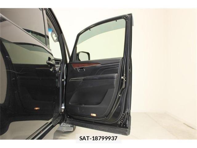 Mitsubishi DELICA 2019-05 7500283-28