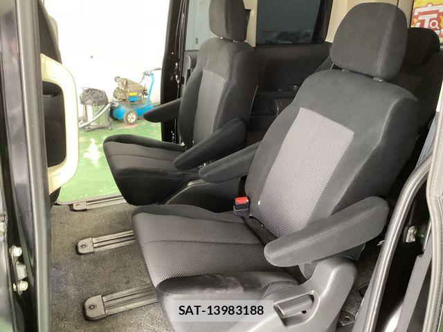 Mitsubishi DELICA 2015-07 7500288-9