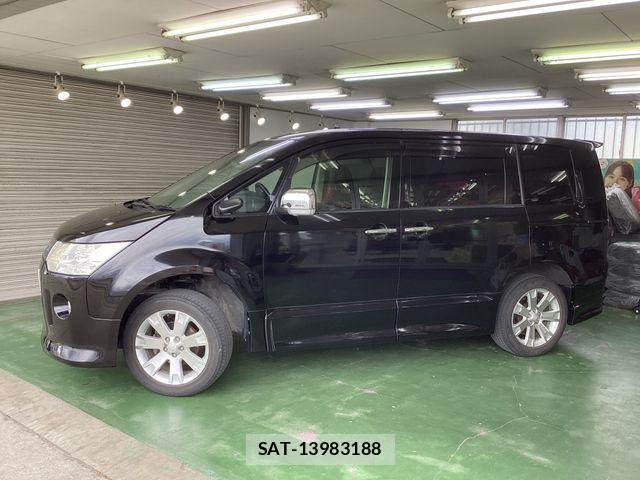 Mitsubishi DELICA 2015-07 7500288-3
