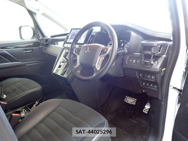 Mitsubishi DELICA 2025-04 7500270-1