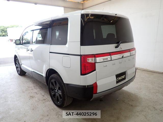 Mitsubishi DELICA 2025-04 7500270-2