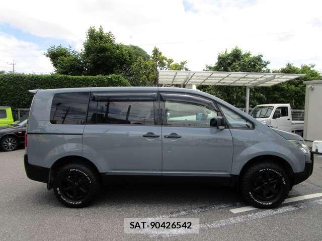 Mitsubishi DELICA 2012-03 7508542-9