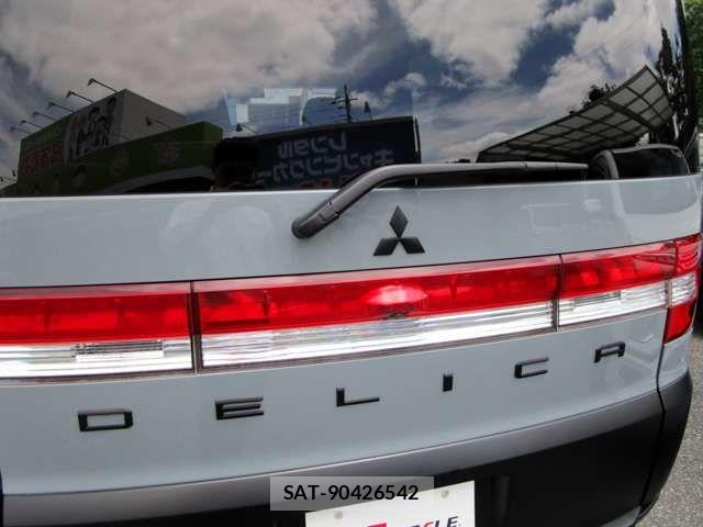 Mitsubishi DELICA 2012-03 7508542-18
