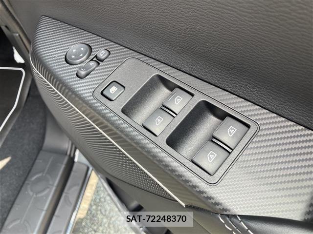 Mitsubishi DELICA 2025-07 7508539-17