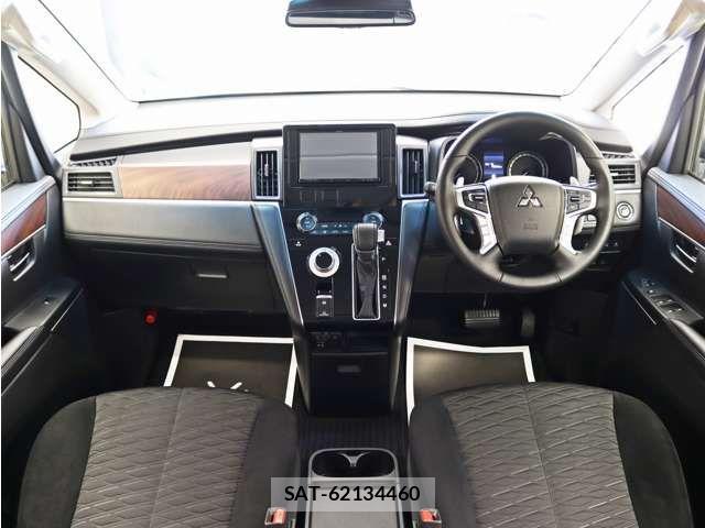 Mitsubishi DELICA 2025-05 7508537-3