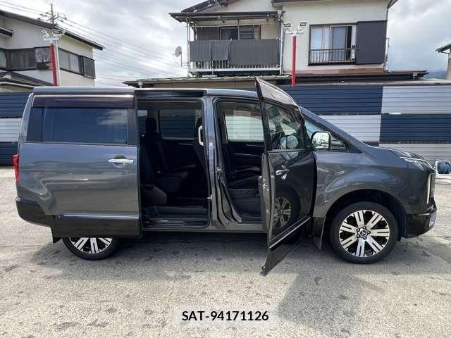 Mitsubishi DELICA 2019-03 7500284-29