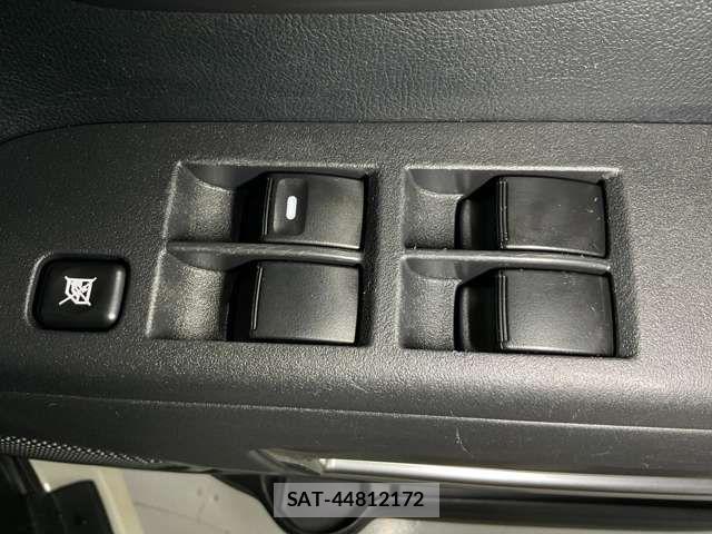 Mitsubishi DELICA 2017-03 7500282-13