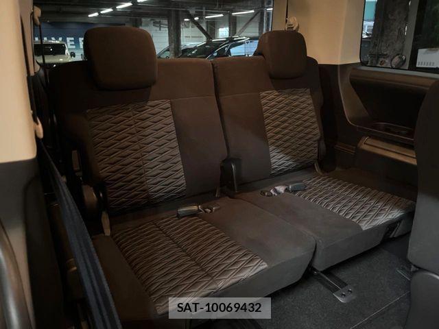 Mitsubishi DELICA 2022-10 7562052-9