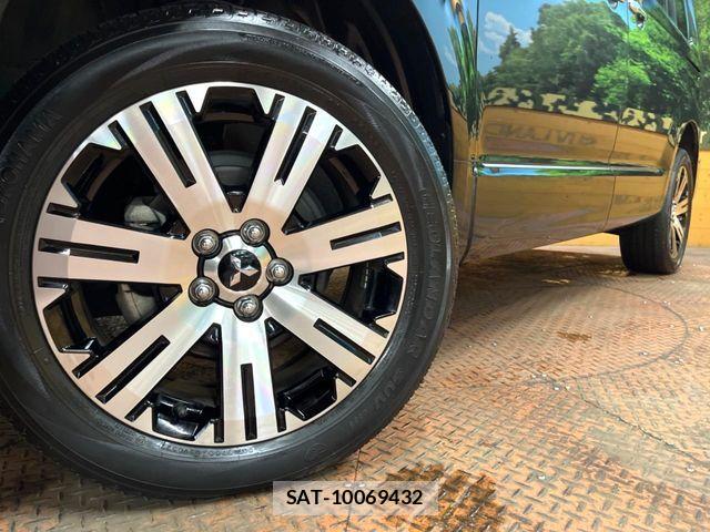 Mitsubishi DELICA 2022-10 7562052-12