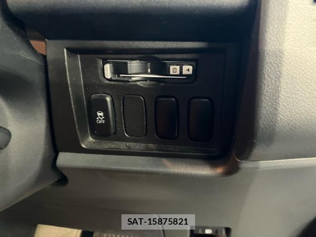 Mitsubishi DELICA 2012-02 7562058-19