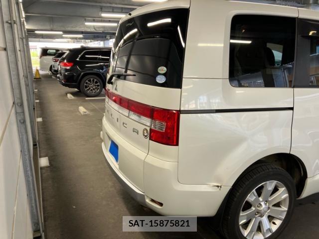 Mitsubishi DELICA 2012-02 7562058-5