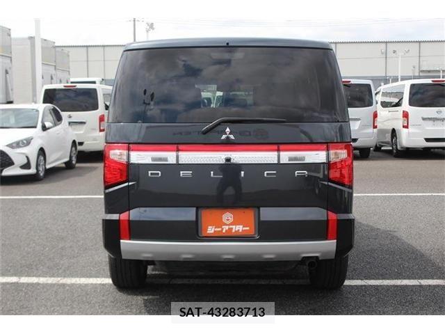 Mitsubishi DELICA 2025-11 7562049-12