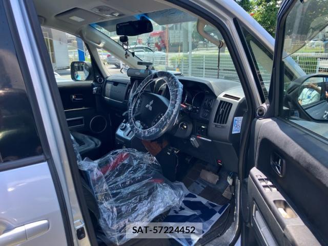 Mitsubishi DELICA 2007-10 7616239-10