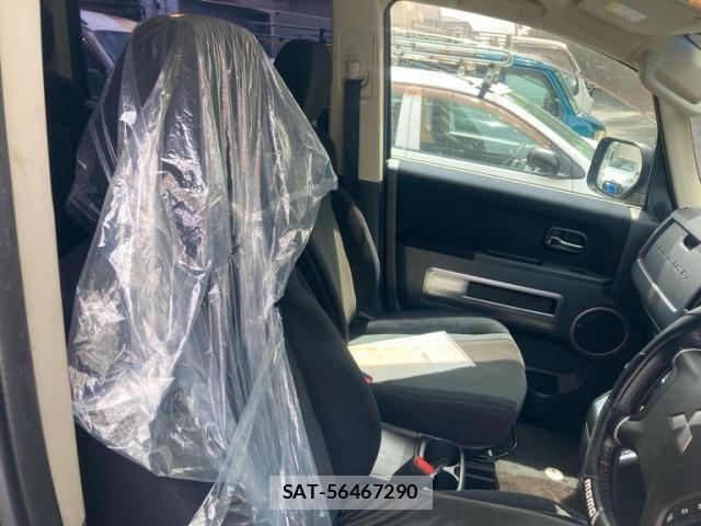 Mitsubishi DELICA 2012-02 7616245-11