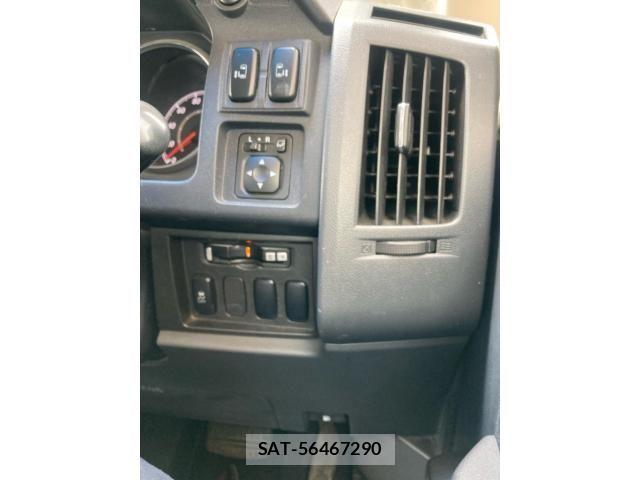 Mitsubishi DELICA 2012-02 7616245-15