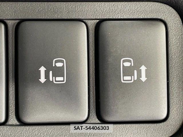 Mitsubishi DELICA 2024-10 7616205-2