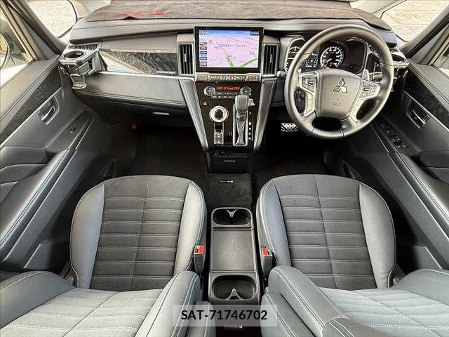 Mitsubishi DELICA 2025-07 7616198-1