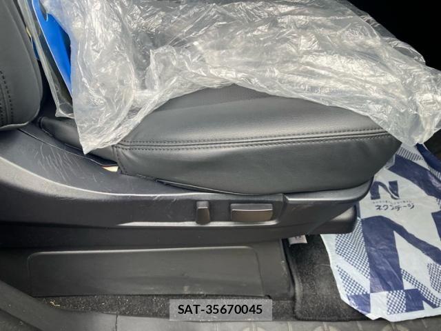 Mitsubishi DELICA 2015-12 7616234-17