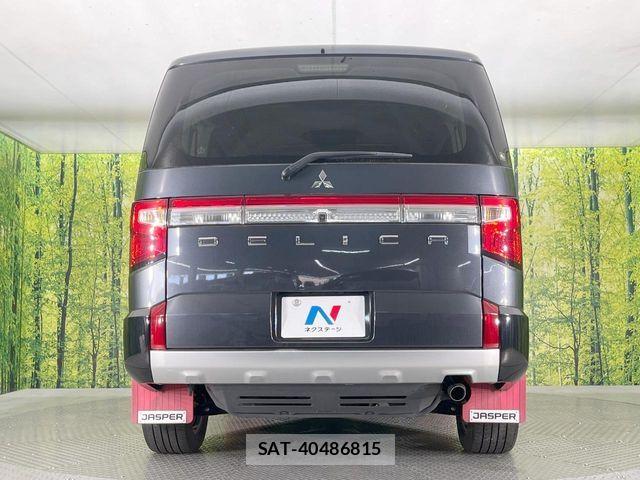 Mitsubishi DELICA 2022-08 7616215-15