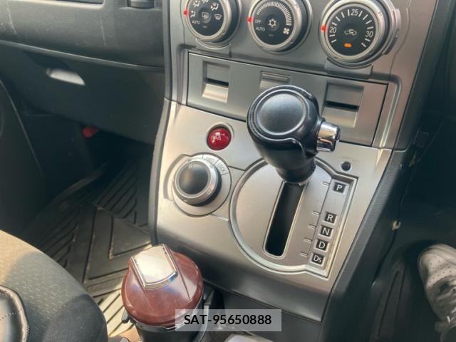 Mitsubishi DELICA 2007-08 7616247-18