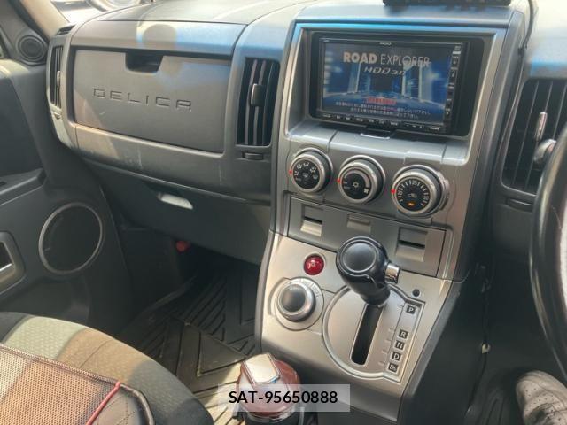 Mitsubishi DELICA 2007-08 7616247-19