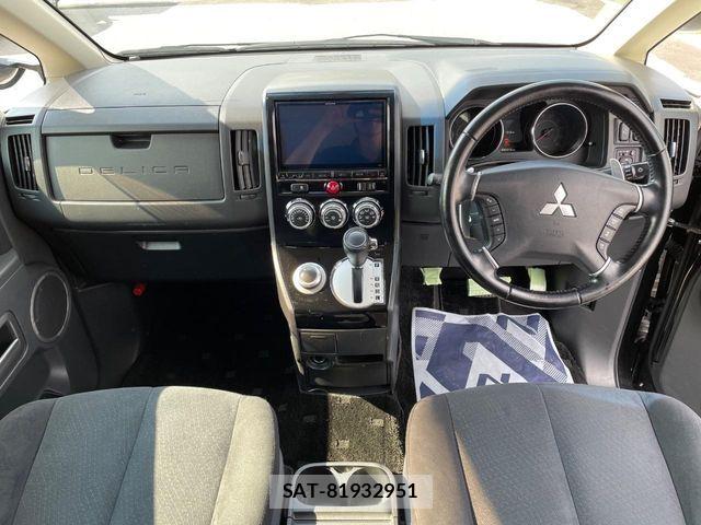 Mitsubishi DELICA 2017-05 7616233-1