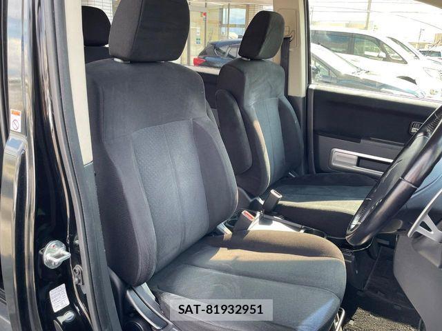 Mitsubishi DELICA 2017-05 7616233-6