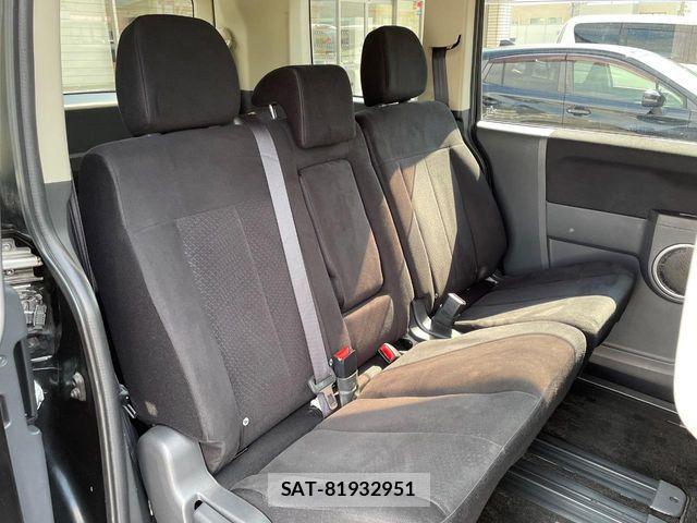 Mitsubishi DELICA 2017-05 7616233-7