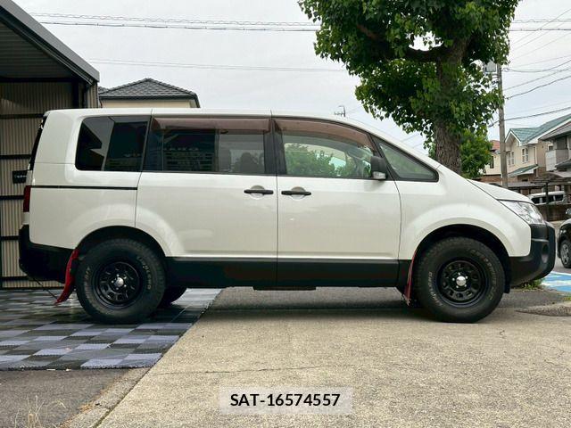 Mitsubishi DELICA 2007-12 7616242-11