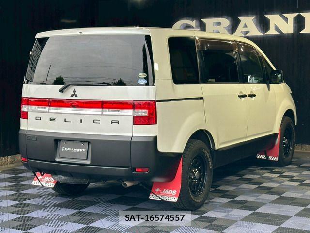Mitsubishi DELICA 2007-12 7616242-13