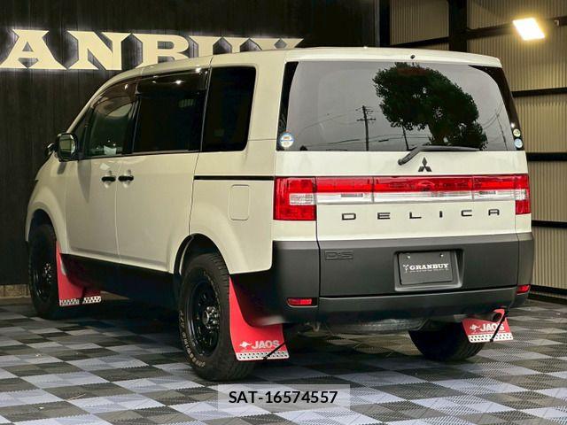 Mitsubishi DELICA 2007-12 7616242-14
