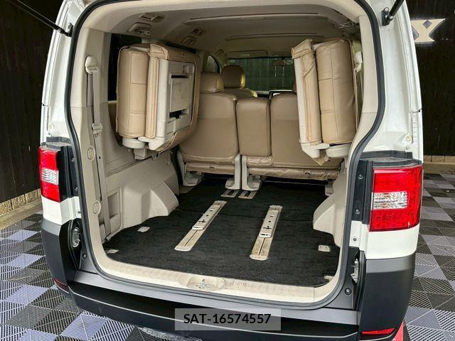 Mitsubishi DELICA 2007-12 7616242-15