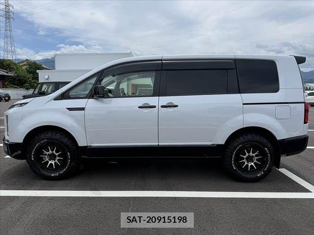 Mitsubishi DELICA 2024-04 7616199-11