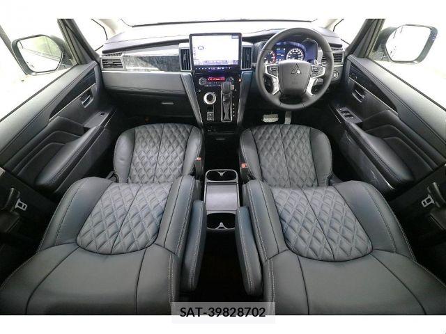 Mitsubishi DELICA 2025-06 7616194-1