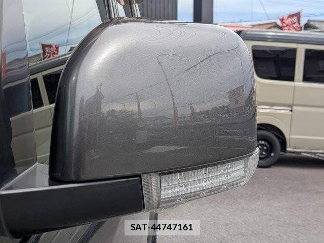 Mitsubishi DELICA 2013-03 7616237-27