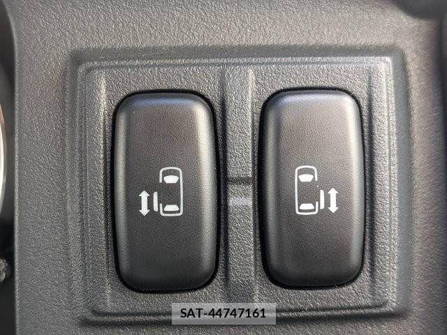 Mitsubishi DELICA 2013-03 7616237-5
