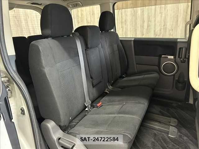 Mitsubishi DELICA 2017-03 7616235-12