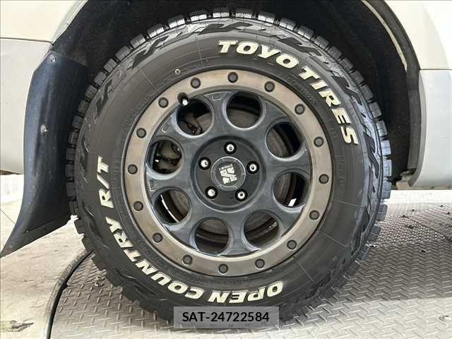 Mitsubishi DELICA 2017-03 7616235-18