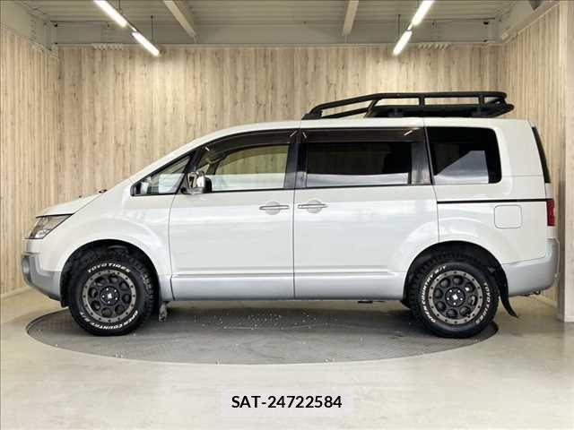 Mitsubishi DELICA 2017-03 7616235-25